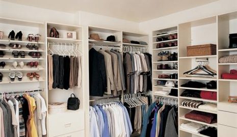 Walk-In Closet with 290DS